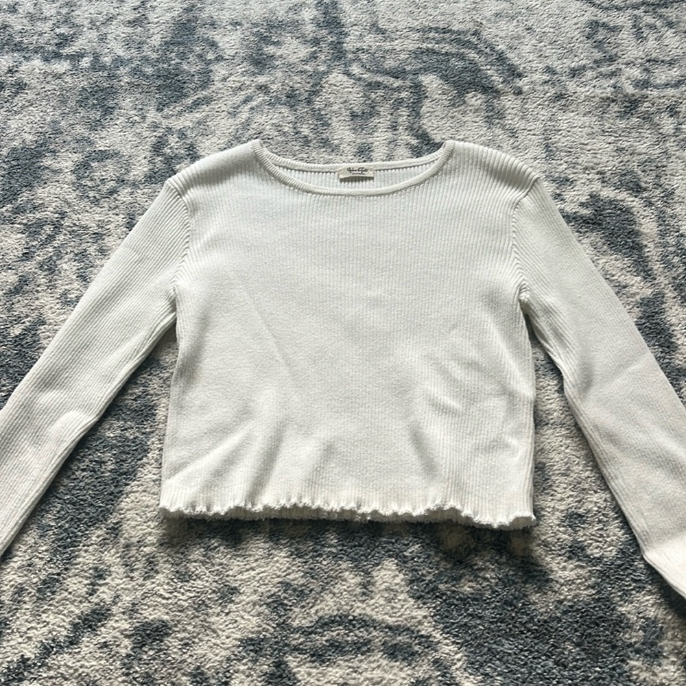 adorable brandy longsleeve!! perfect basic